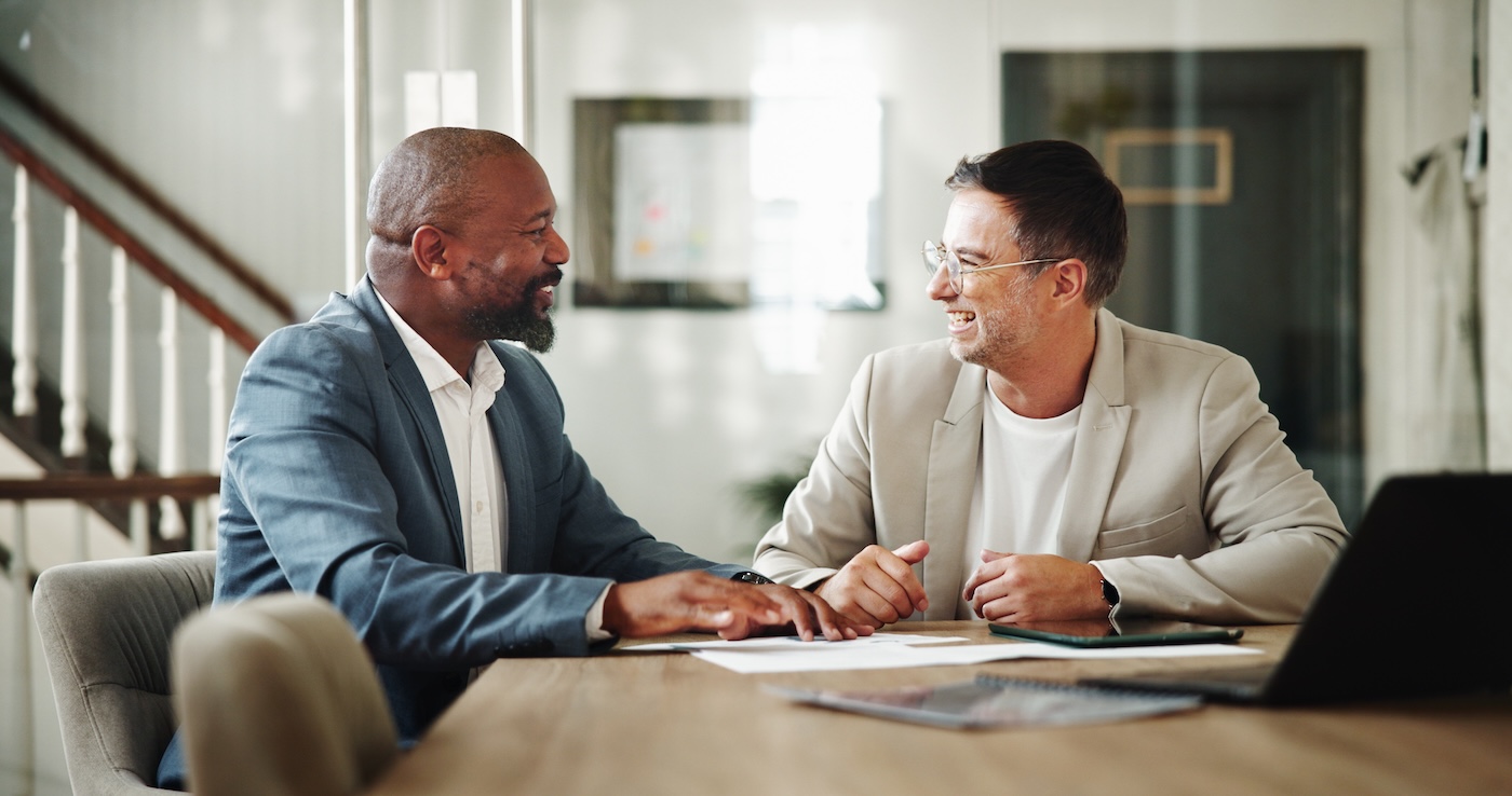 Laughing, men and discussion for teamwork, office and smile for expansion of business or corporate. Happy, colleagues and people with laptop for meeting, talking and account manager for collaboration. SSUCv3H4sIAAAAAAAAA21Sy27bMBD8F5590MNSHf9KUQTLhywiJFcgV2kFw//e5dJA0ia3mQVnZ3aku9JQvFHXu/Ih7IUykMekrt1JZZesywLf8zh3gpz1hNlDEKaBzJogOnVVZUWk18vU9+ezOinw/OJxUoWA9uIKWzAzQO7GeuEf3jzmDawqu66AX3bfzh81VnAgC3+qAeZpgbmfxHFaLudluYwDk8G8LF3/o4OZyWx0py/jy2zVr5N6+00ux2cg2K3HBrfsjU+3RpDWertk5low1jhl3Ym1TM1b5a2MhOTo2LiDnoMuhsOlPeoqV/04T+ehGyR5fVjaPZZ7eF4m/ayel+ajGcp+b58J9y0gWKohFVjU7mlfzf7JwwObHcRCPrYwECAegtzhXBQUsdC2ImEResARvckoZMNkJ0EGA+5Z4582h1TriHwvNB+3YfGf92h/kxgyaiuC36yDUHsQ3/pj8beLLlHTGEj/acrXUT+MeWH0ePwFjK7or6wCAAA=